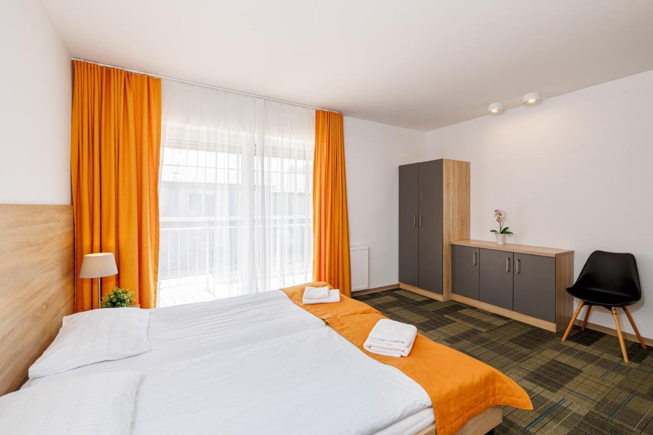 Seo2 Rewal - Apartamenty Z Osobnym Wejsciem, Grzany Basen, Darmowe Sauny, Parking, Grill, Wifi Exteriör bild